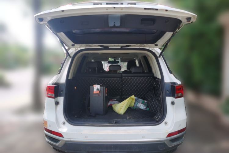 Used Zotye T500 2018 1.5T Automatic Smart Connected Prestige Model Trunk
