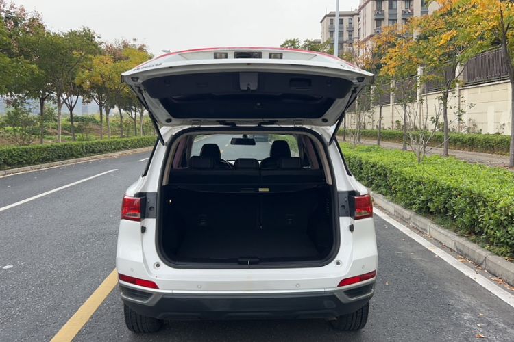 Used Zotye T500 2018 1.5T Automatic Luxury Model Trunk