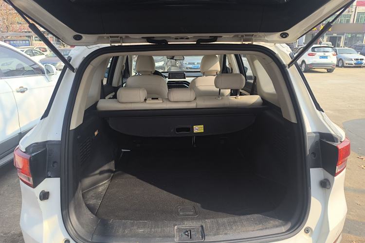 Used Zotye T500 2018 1.5T Manual Luxury Model Trunk