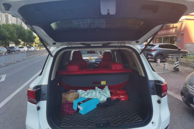 Used Zotye T500 2018 1.5T Automatic Smart Connected Prestige Model Trunk