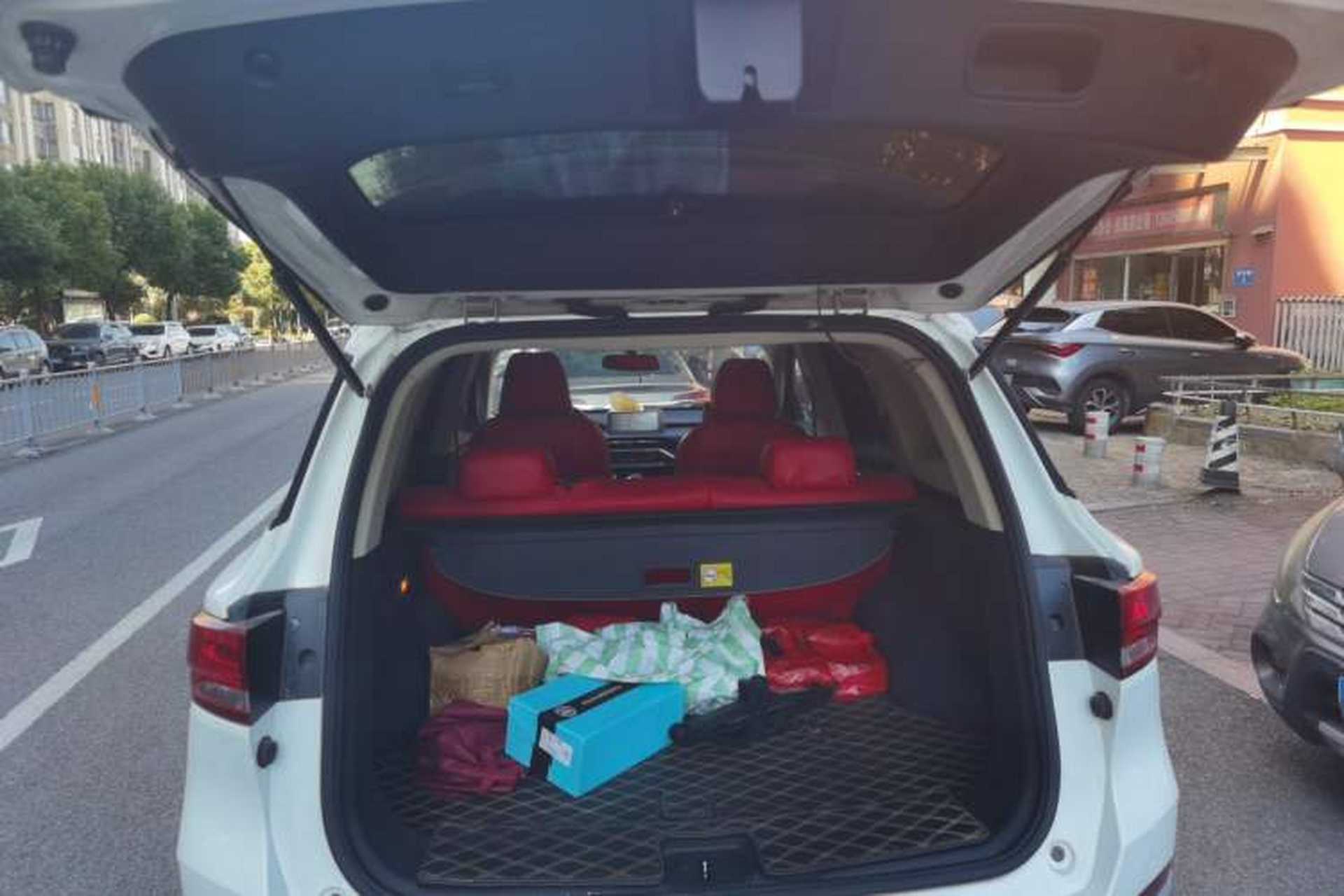 Used Zotye T500 2018 1.5T Automatic Smart Connected Prestige Model Trunk