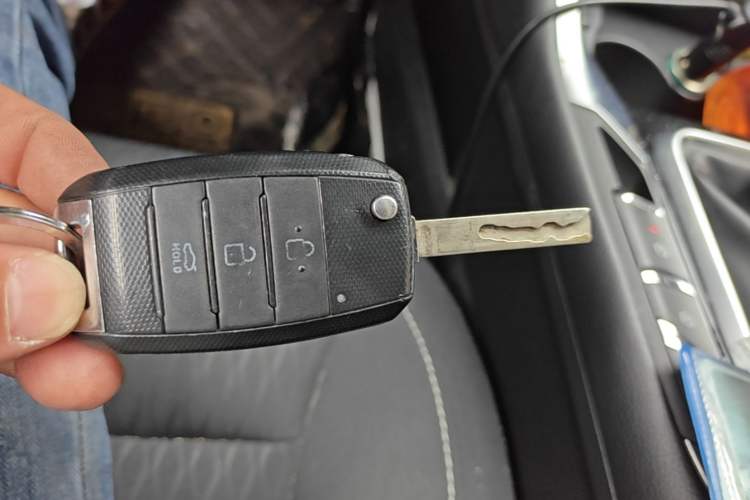 Used Zotye T500 2018 1.5T Manual Luxury Model Vehicle Key