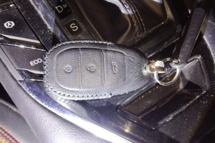 Used Zotye T500 2018 1.5T Automatic Luxury Model Vehicle Key