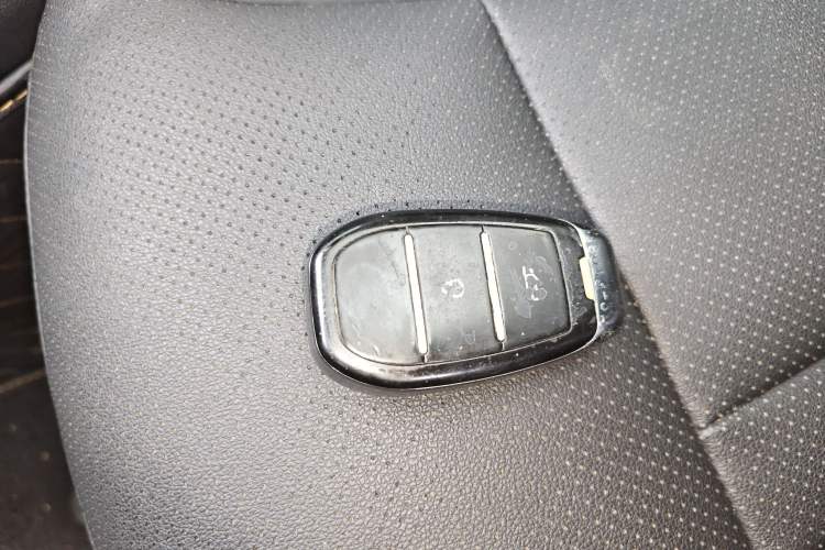 Used Zotye T500 2018 1.5T Automatic Smart Connected Prestige Model Vehicle Key