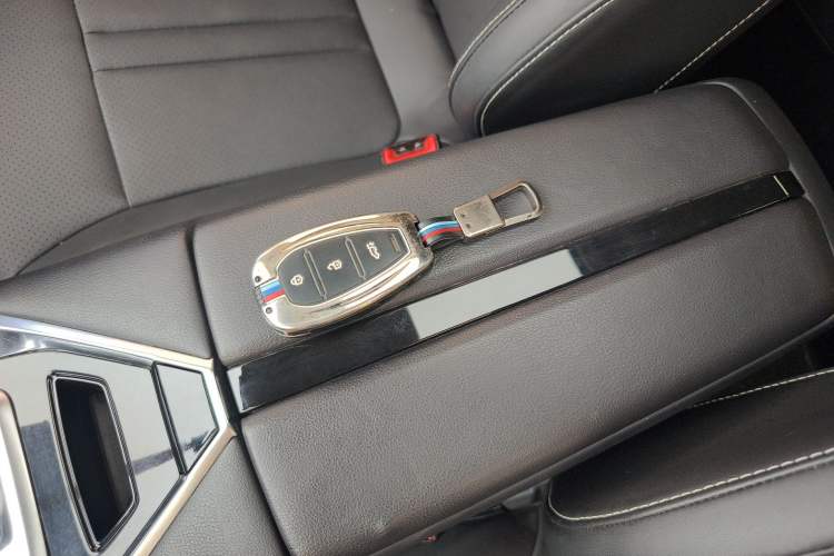 Used Zotye T500 2018 1.5T Automatic Luxury Model Vehicle Key