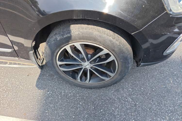 Used Zotye T600 2016 2.0T DCT Prestige Edition Exterior 3