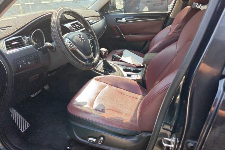Used Zotye T600 2016 2.0T DCT Prestige Edition Left Front Seat