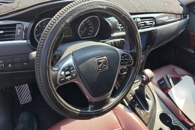 Used Zotye T600 2016 2.0T DCT Prestige Edition Steering Wheel