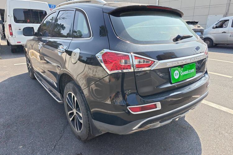 Used Zotye T600 2016 2.0T DCT Prestige Edition Trunk