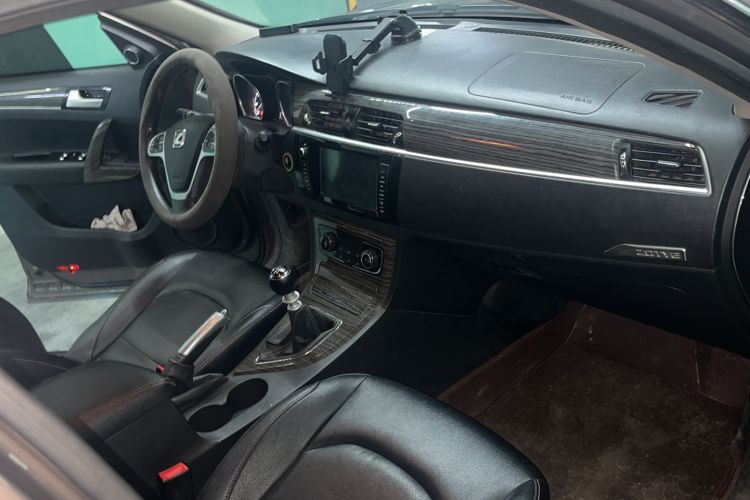 Used Zotye T600 2015 1.5T Manual Luxury Model Left Front Seat