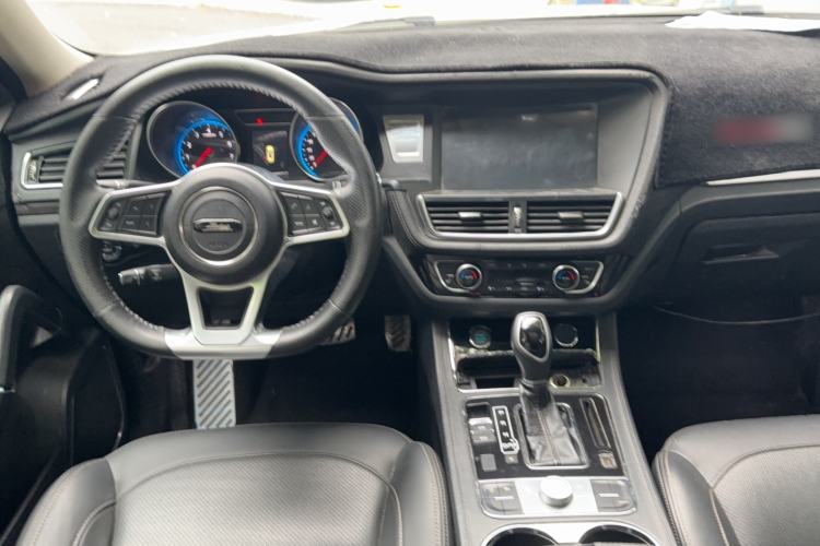 Used Zotye T600 2018 Sport Edition 1.5T Automatic Prestige Model Center Console