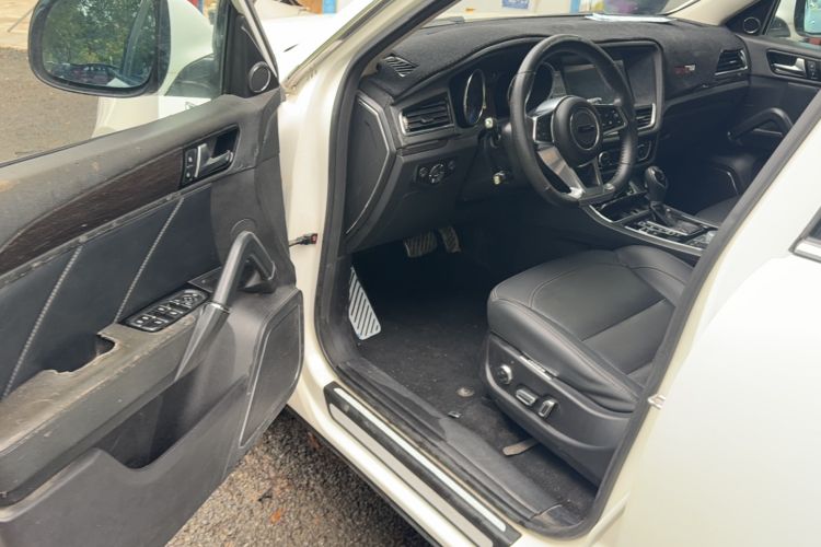 Used Zotye T600 2018 Sport Edition 1.5T Automatic Prestige Model Driver Seat