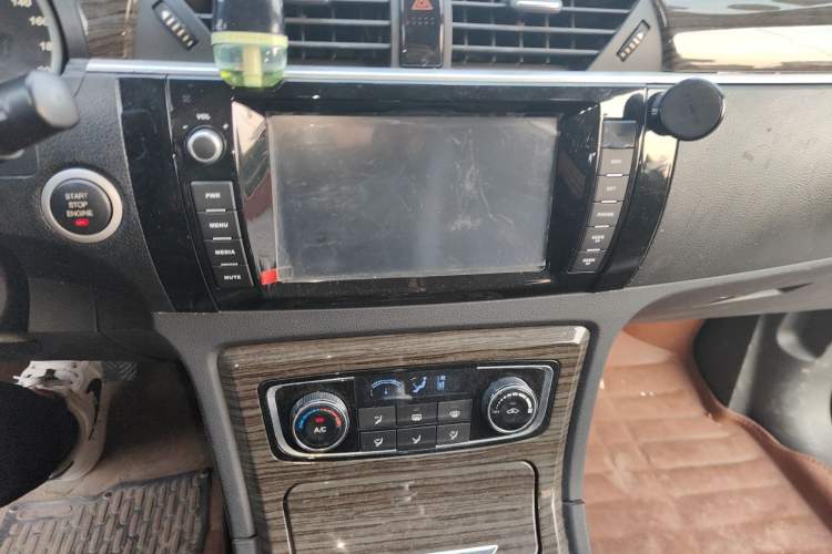 Used Zotye T600 2014 1.5T Manual Elite Edition Audio And AC Panel