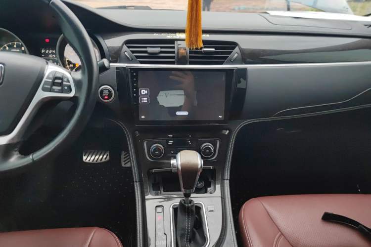 Used Zotye T600 2014 2.0T DCT Luxury Version Audio And AC Panel