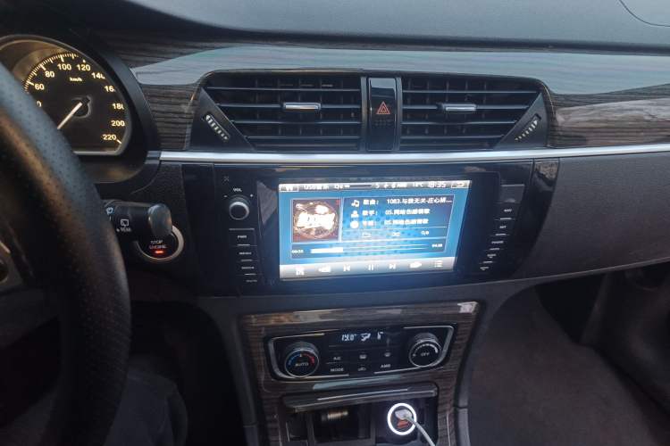 Used Zotye T600 2014 1.5T Manual Luxury Model Audio And AC Panel