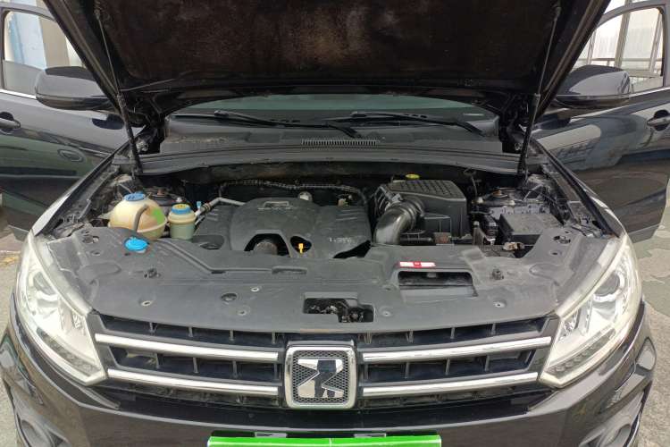 Used Zotye T600 2014 1.5T Manual Luxury Model Engine Bay