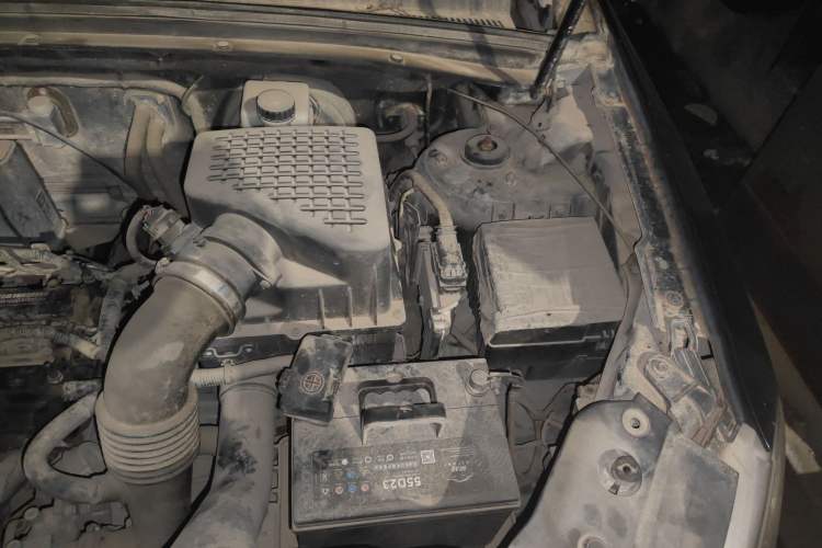 Used Zotye T600 2014 1.5T Manual Elite Edition Engine Bay Left