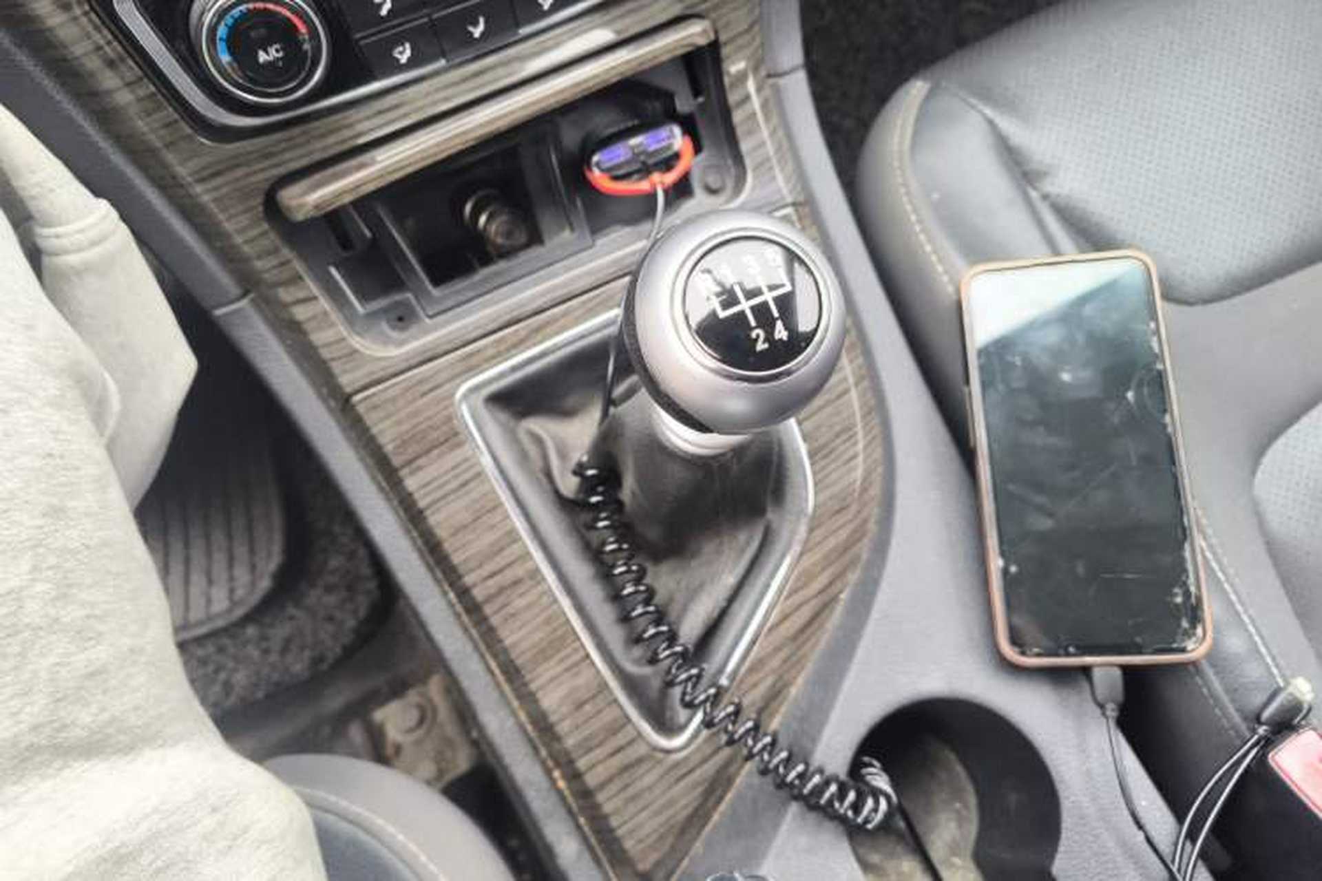 Used Zotye T600 2014 1.5T Manual Luxury Model Gear Lever
