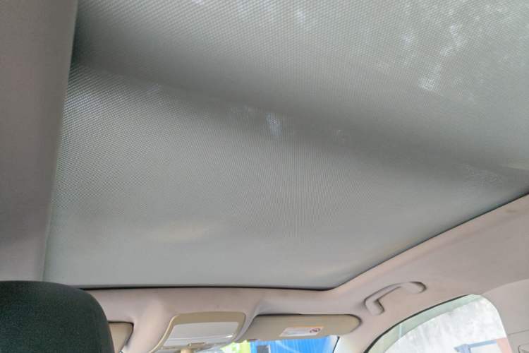 Used Zotye T600 2014 1.5T Manual Luxury Model Headliner