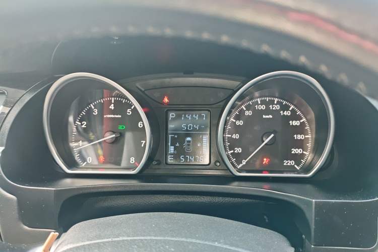 Used Zotye T600 2014 2.0T DCT Luxury Version Instrument Cluster