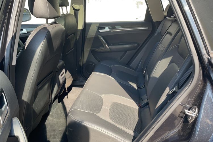 Used Zotye T600 2014 1.5T Manual Luxury Model Interior 2