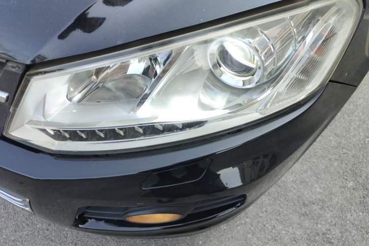 Used Zotye T600 2014 1.5T Manual Elite Edition Left Front Headlight