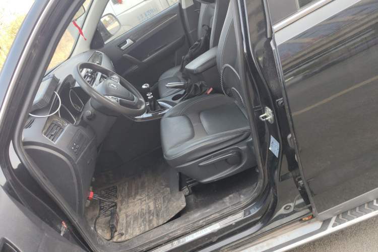 Used Zotye T600 2014 1.5T Manual Elite Edition Left Front Seat