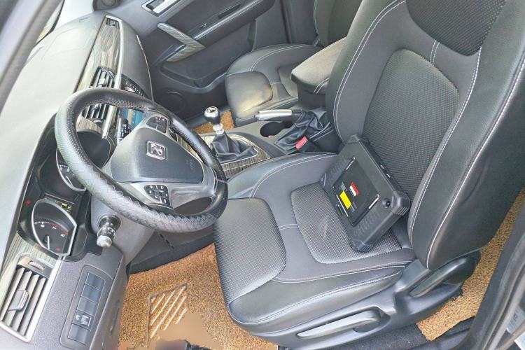 Used Zotye T600 2014 1.5T Manual Luxury Model Left Front Seat