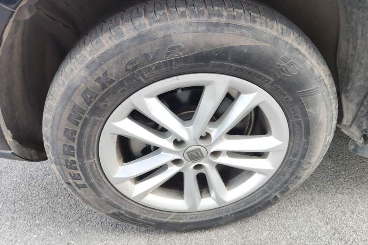 Used Zotye T600 2014 1.5T Manual Elite Edition Left Front Wheel Hub