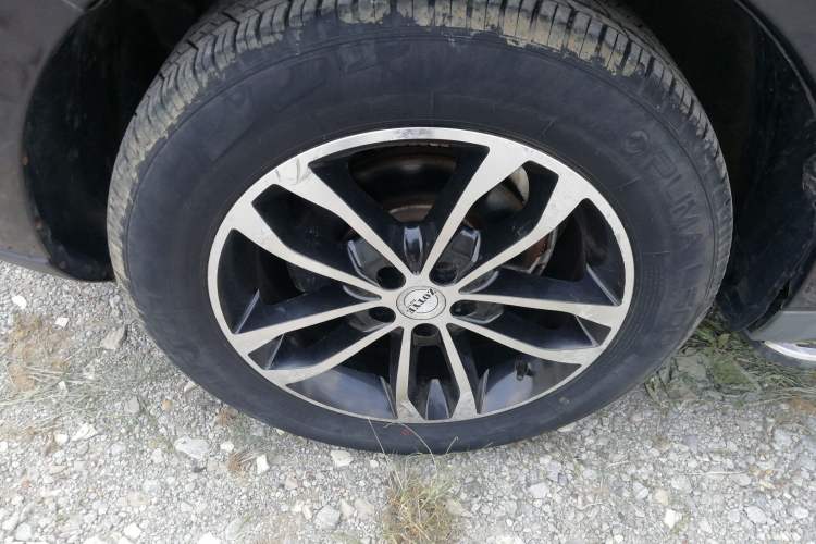 Used Zotye T600 2014 2.0T DCT Luxury Version Left Front Wheel Hub