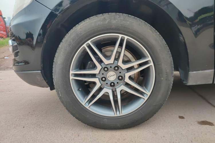 Used Zotye T600 2014 2.0T DCT Luxury Version Left Front Wheel Hub