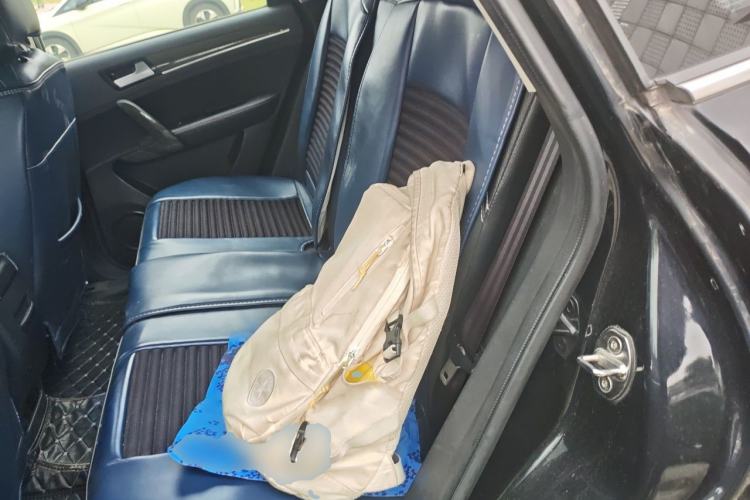 Used Zotye T600 2014 1.5T Manual Elite Edition Left Rear Seat