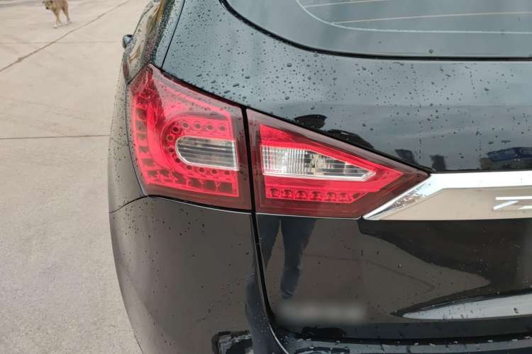 Used Zotye T600 2014 2.0T DCT Luxury Version Left Rear Taillight