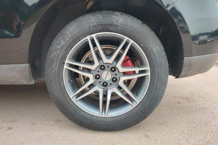 Used Zotye T600 2014 2.0T DCT Luxury Version Left Rear Wheel Hub