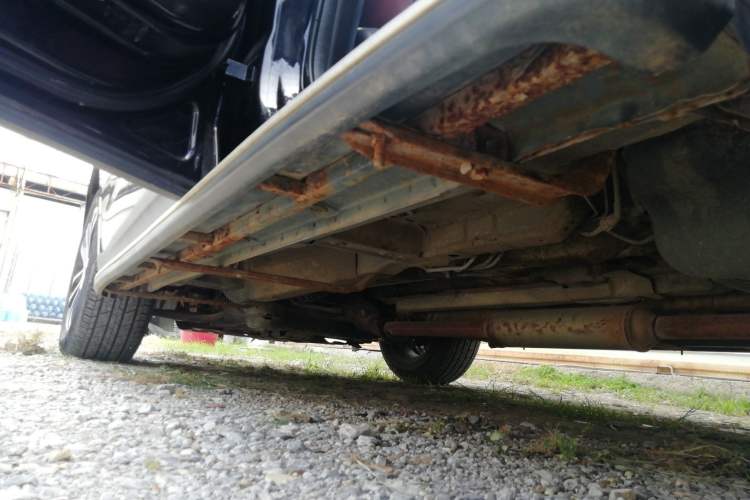 Used Zotye T600 2014 2.0T DCT Luxury Version Left Side Sill