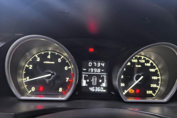 Used Zotye T600 2014 1.5T Manual Luxury Model Odometer Close Up