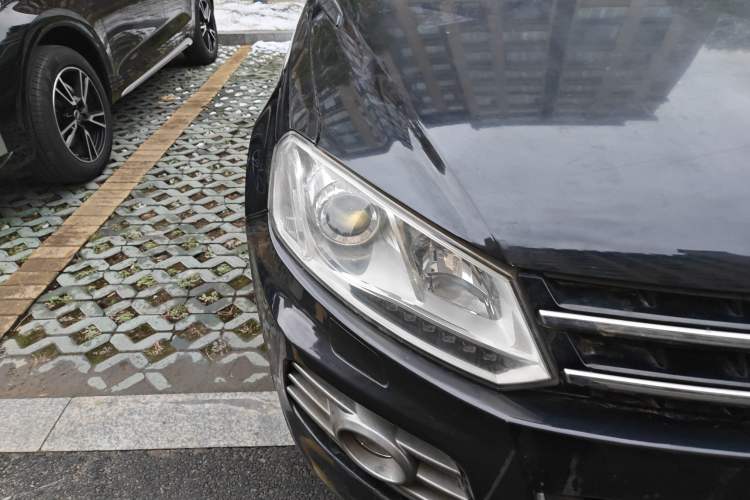 Used Zotye T600 2014 1.5T Manual Luxury Model Right Front Headlight