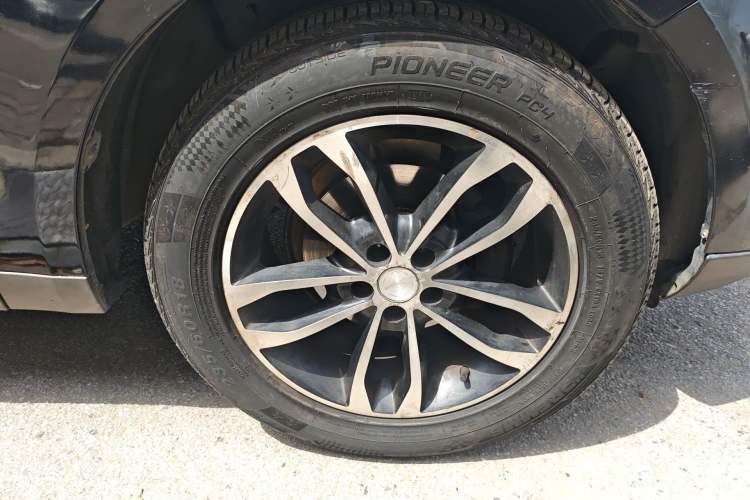 Used Zotye T600 2014 2.0T DCT Luxury Version Right Front Wheel Hub