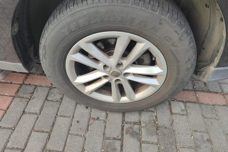 Used Zotye T600 2014 1.5T Manual Elite Edition Right Front Wheel Hub