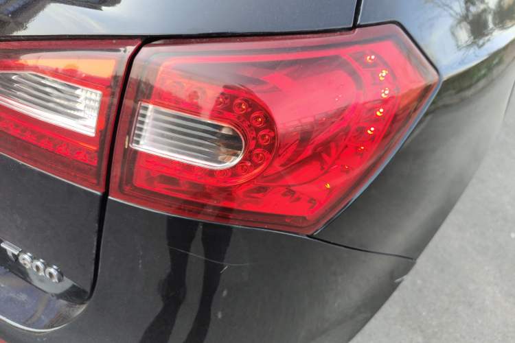 Used Zotye T600 2014 1.5T Manual Elite Edition Right Rear Taillight