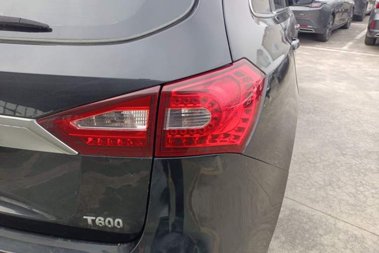 Used Zotye T600 2014 1.5T Manual Luxury Model Right Rear Taillight