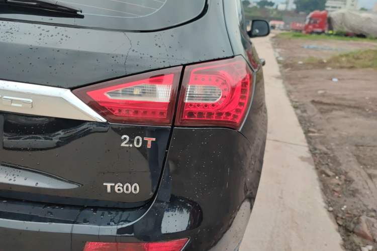 Used Zotye T600 2014 2.0T DCT Luxury Version Right Rear Taillight