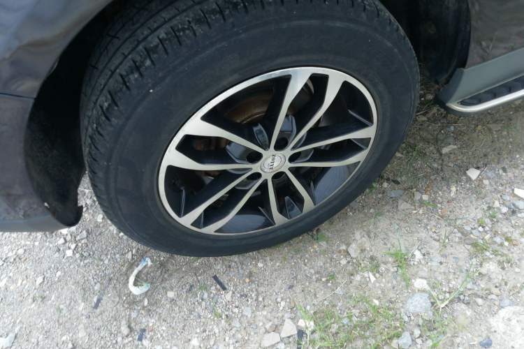 Used Zotye T600 2014 2.0T DCT Luxury Version Right Rear Wheel Hub