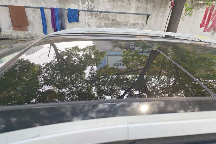 Used Zotye T600 2014 1.5T Manual Luxury Model Roof