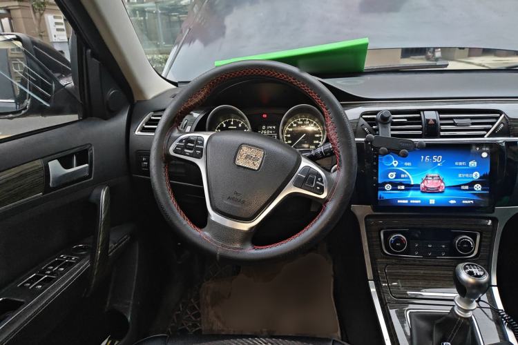 Used Zotye T600 2014 1.5T Manual Luxury Model Steering Wheel