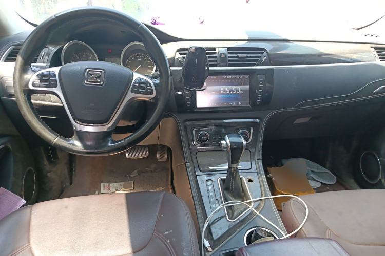Used Zotye T600 2014 2.0T DCT Luxury Version Center Console