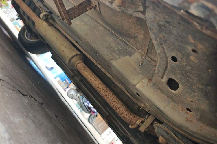 Used Zotye T600 2014 1.5T Manual Luxury Model Chassis Front Right