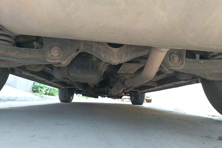 Used Zotye T600 2014 2.0T DCT Luxury Version Chassis Rear