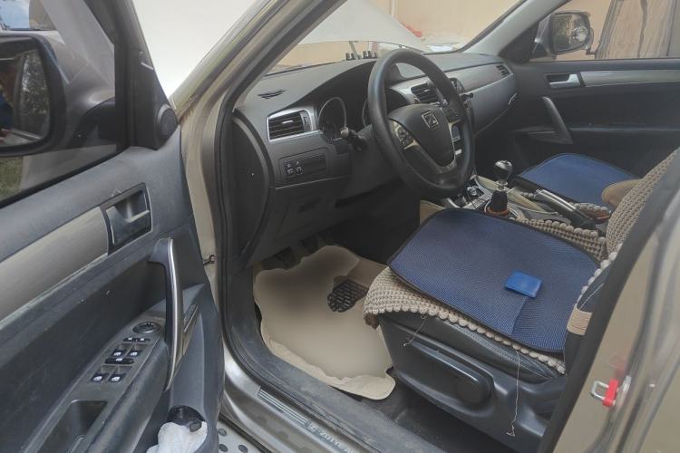 Used Zotye T600 2014 1.5T Manual Luxury Model Driver Seat