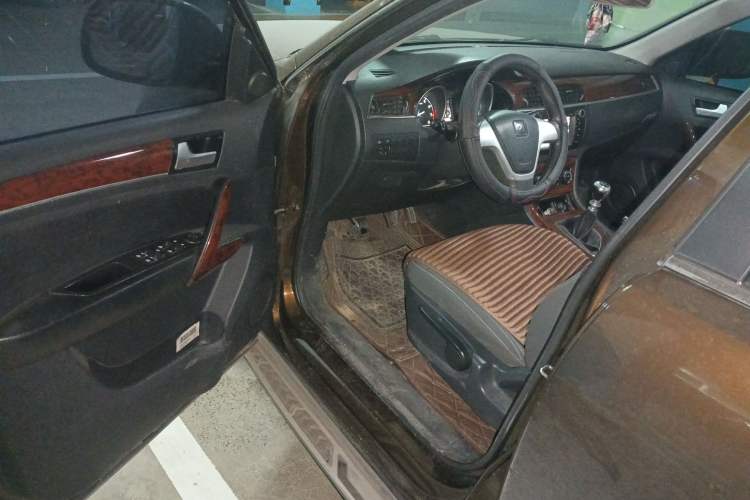 Used Zotye T600 2014 1.5T Manual Elite Edition Driver Seat
